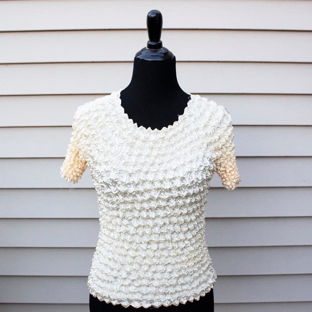 FC | Vintage 90's/00’s Cream Popcorn Crinkle Short Sleeve Festival Top | 1 Size